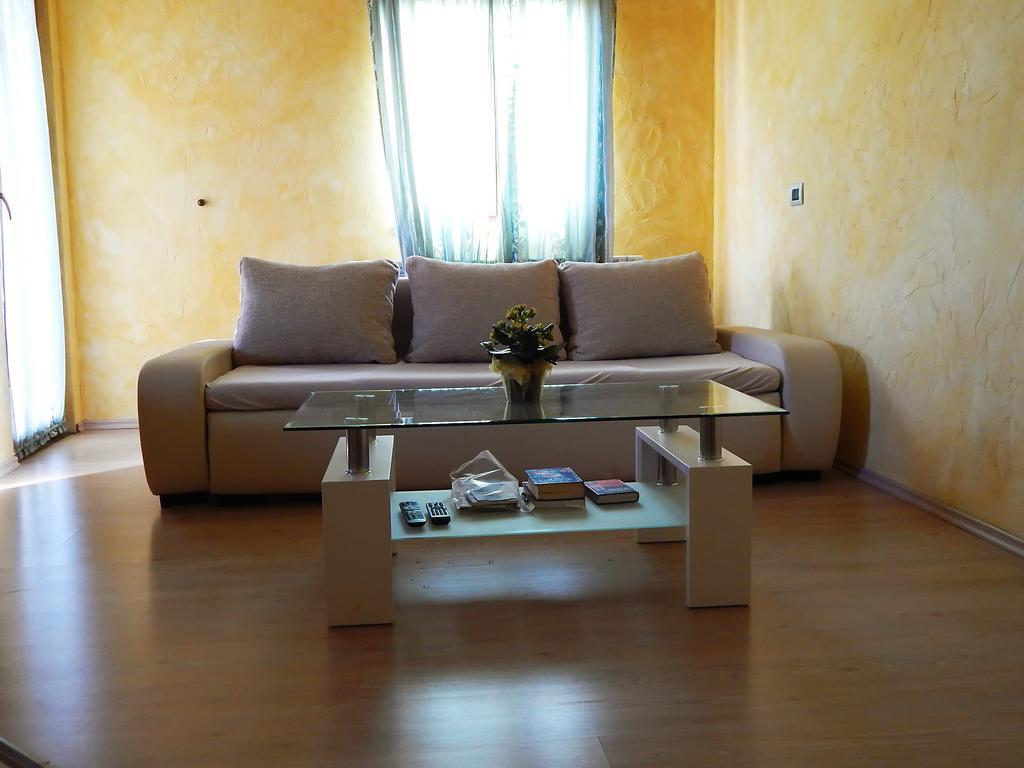 Apartment Karmen Porec Exterior photo